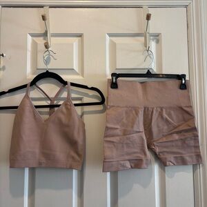 SET Active Biker Shorts and Tank Top Set of 2